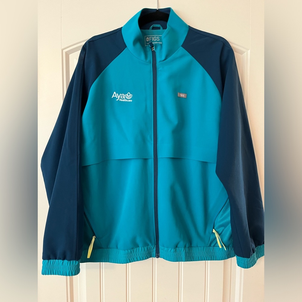 Figs scrub jacket (size XL)